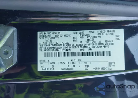 2017 Ford Escape Titanium z USA, uszkodzony, nr VIN 1FMCU9J96HUE18226